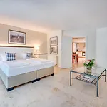Strandgruen Golf- & 3*