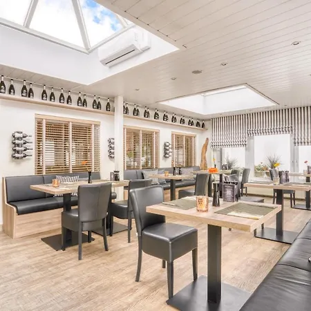 Strandgrün Golf-&spa 3*