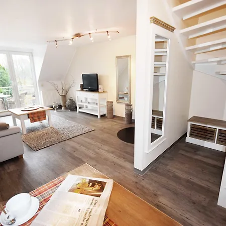 Strandgruen Golf- & 3*