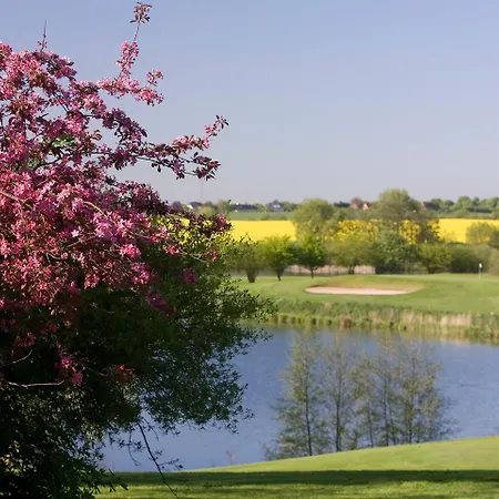 فندق Strandgruen Golf- & تيميندورفير ستراند