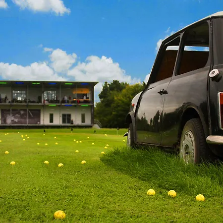 Strandgruen Golf- & تيميندورفير ستراند