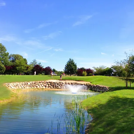 Strandgrün Golf-&spa 3*