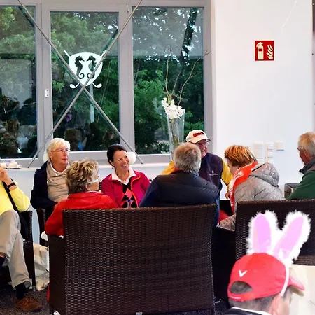 Strandgruen Golf- & 3* טימנדורפר שטרנד